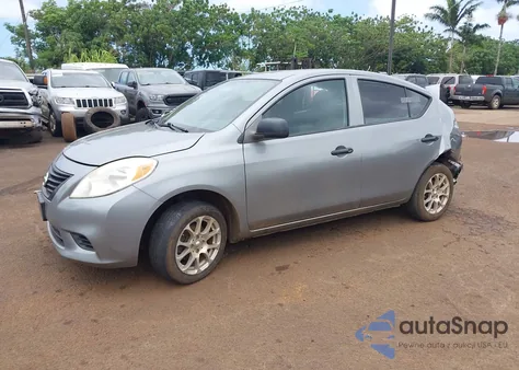 2013 Nissan Versa 1.6 S from USA, damaged, VIN 3N1CN7AP4DL887200